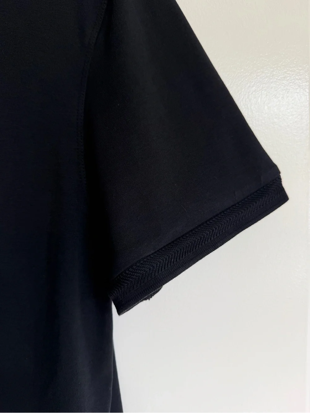 Banana Republic Men’s Black Polo Shirt - Classic Collared Tee